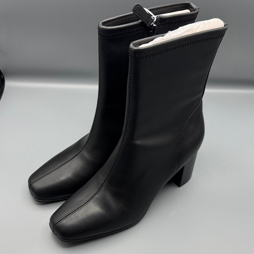 AEROSOLES Black Ankle Boots